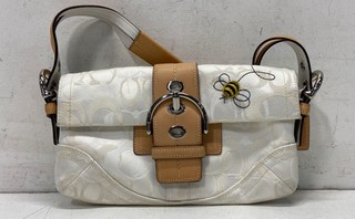 Vintage 2000s Coach White Signature Bee Embroidery Soho Flap Bag 1555