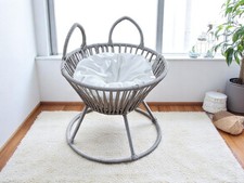 Rattan Cat Bed with Cushion, Round Elevated Bed, Woven Design for Indoor cats