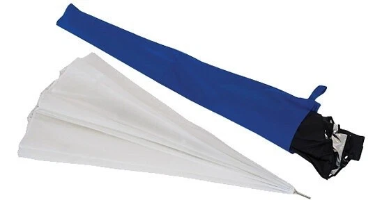 Lastolite Mega Umbrella Kit with Translucent and Silver + Calumet Swivel - Image 2 of 4