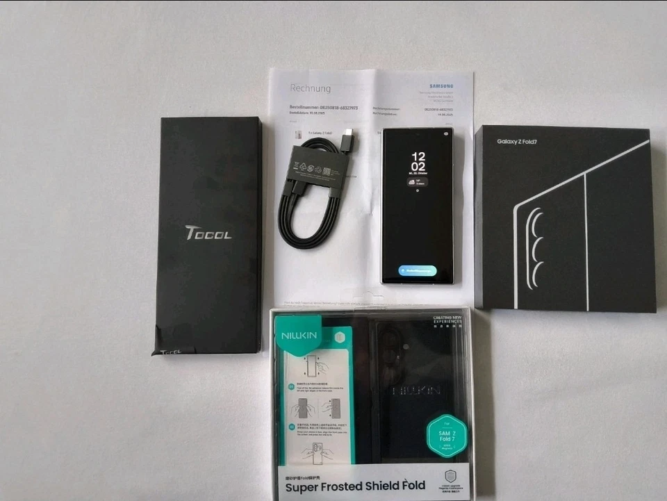 Samsung Galaxy Fold 7 - 12GB - 265GB - silver - Bild 2 von 4