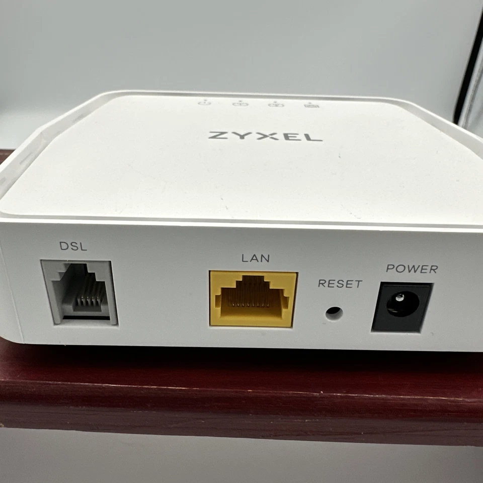 Модем для склеивания пар Zyxel VMG4005-B50B VDSL2 - Изображение 3 из 4