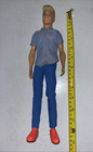 Barbie Ken Fashionista Series Slim Molded Light Brown Hair Boy Doll — photo 1