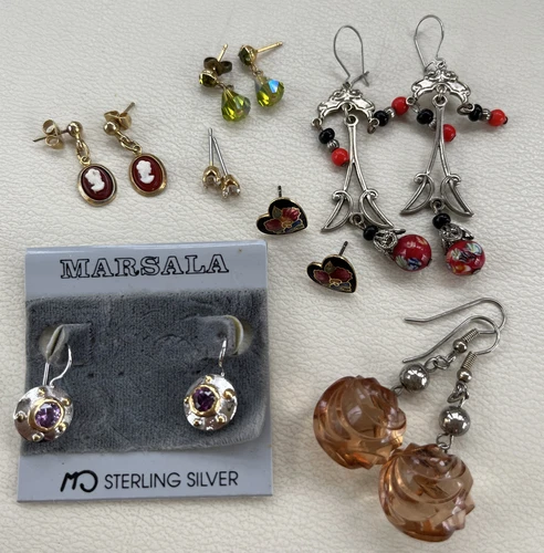 Vintage 80’s 90’s pierced Earrings Lot of 7 Pairs unsigned costume jewelry