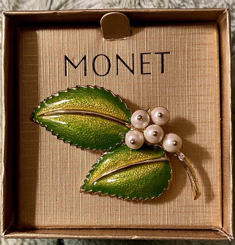 Green Mountain Brooch Pin - Pearl & Rhinestone, Gold Plated, Enamel Lapel Pin