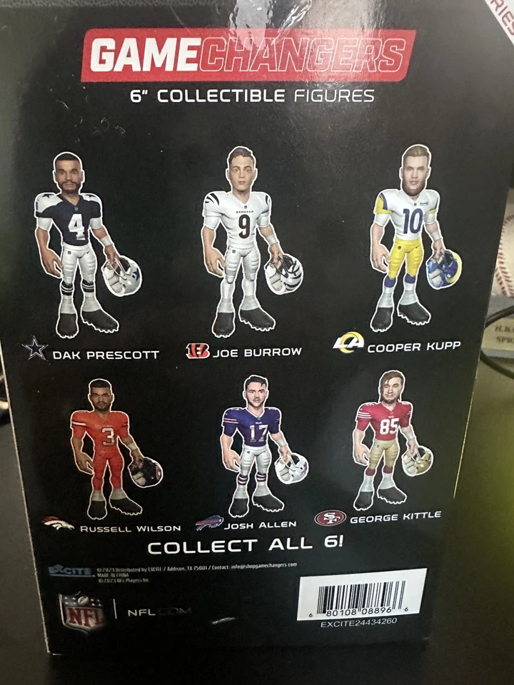 Figura Coleccionable NFL Game Changers Serie 2 Josh Allen #17 Buffalo Bills 6" Foto 2 de 4