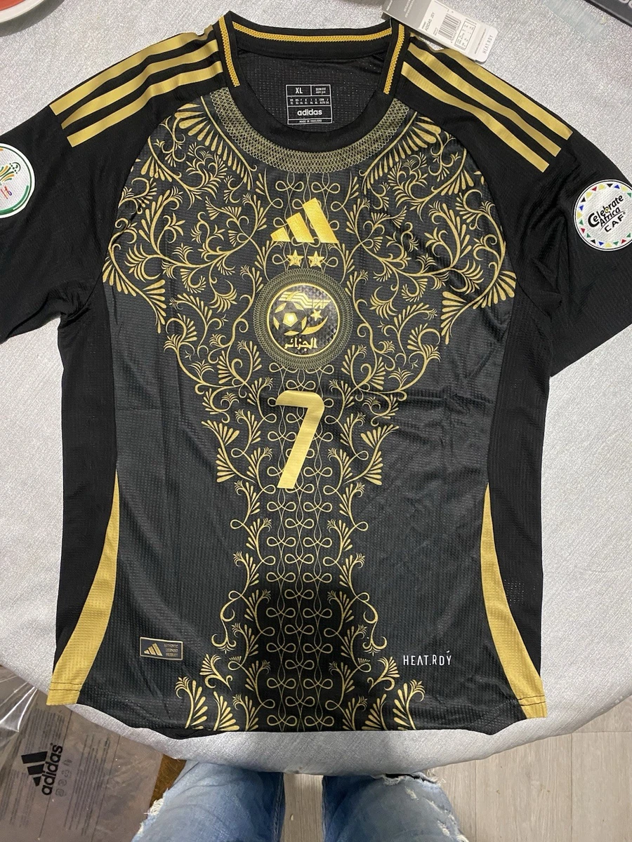 Maillot rétro Algérie 1982 + Nombre 10