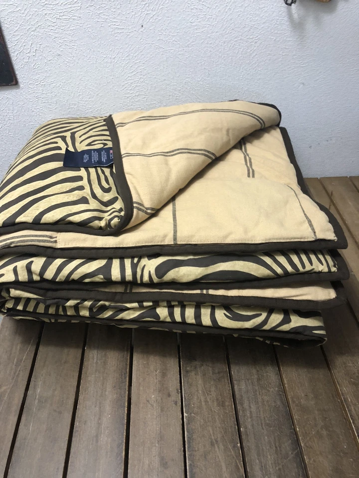 CHAPS RALPH LAUREN  F/QUEEN COMFORTER ZIBRA ANIMAL PRINT BROWN TAN  90x88" EUC  - Image 4 of 4