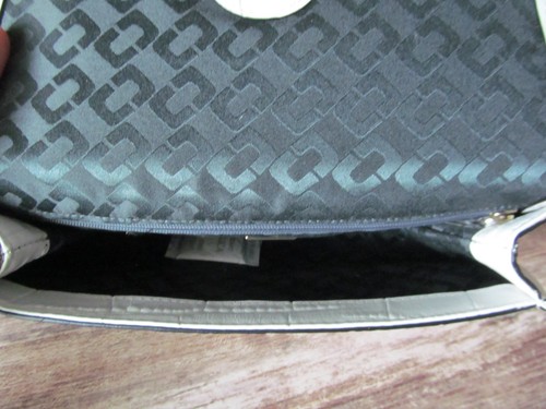 DVF Diane VonFustenberg Evening Clutch Textured White Leather Black Gold Purse - Picture 5 of 14