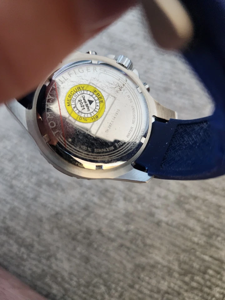 NUEVO RELOJ TOMMY HILFIGER 1791142 PARA HOMBRE ESFERA AZUL Y CORREA DE SILICONA AZUL Foto 2 de 3