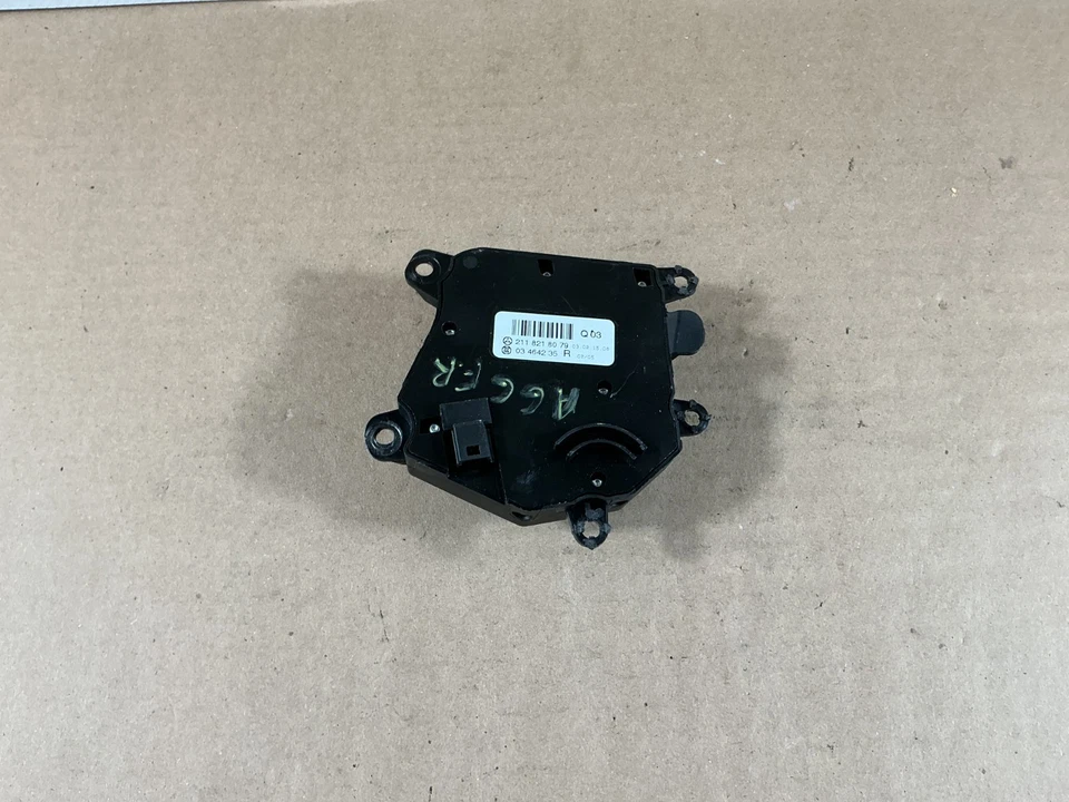 Interruptor de control del asiento delantero derecho Mercedes-Benz E500 2003-2009 2118218079 OEM Foto 4 de 4