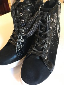 high rise tennis shoes