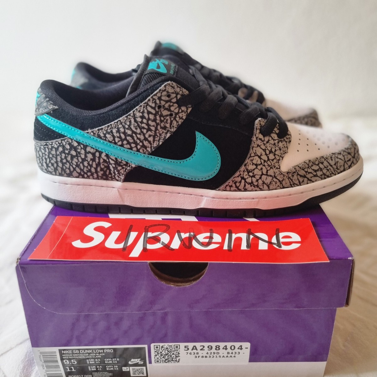 supreme dunk replica