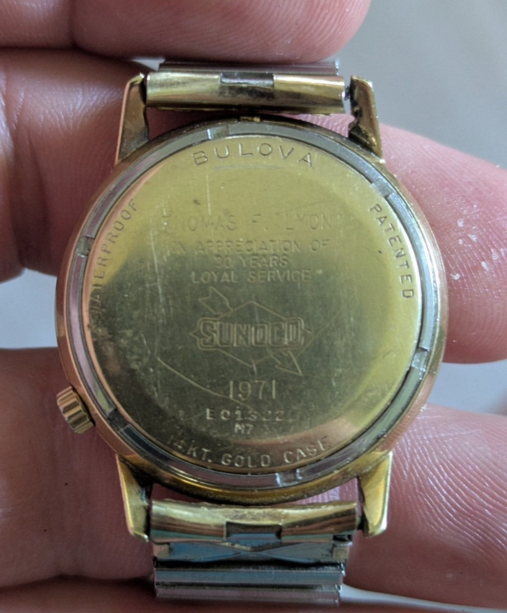 Bulova ACCUTRON 14KT Solid Gold Case Cal. 2181. VINTAGE 1967 . RUNS SLOW! READ! View 4