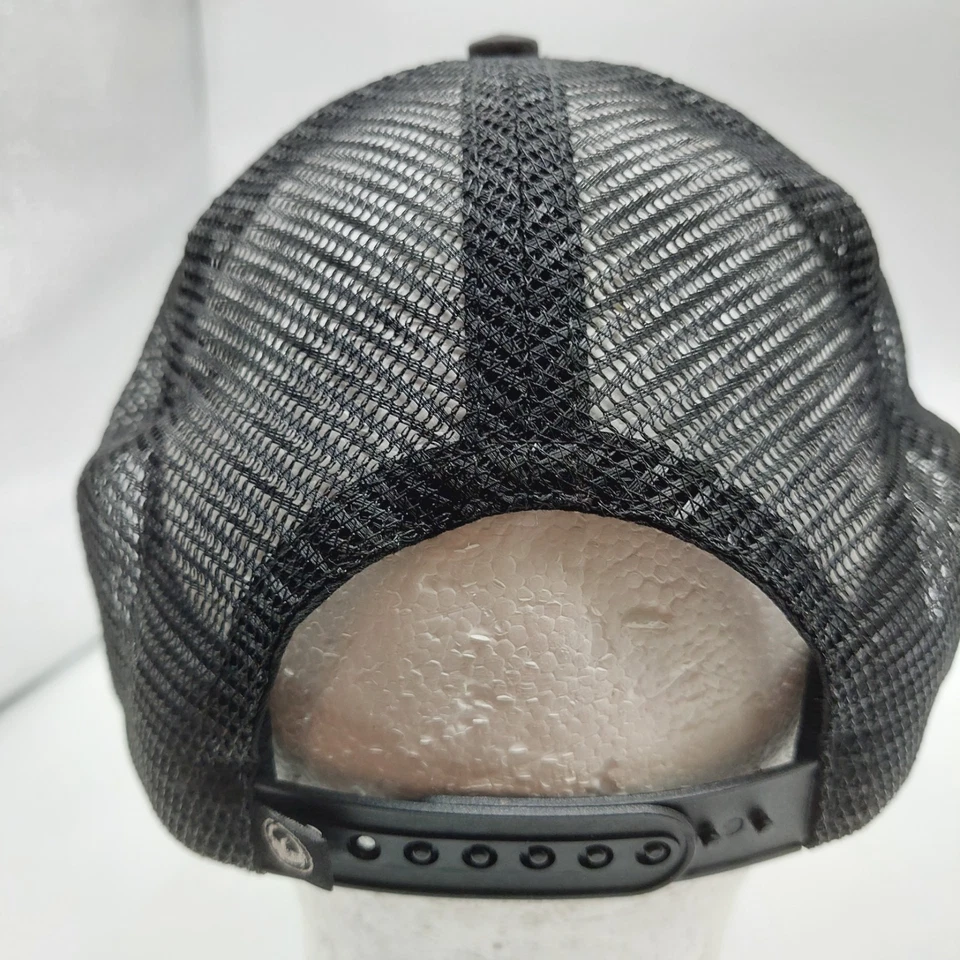 Sombrero negro marca Dragon malla ajustable con tirantes Foto 4 de 4