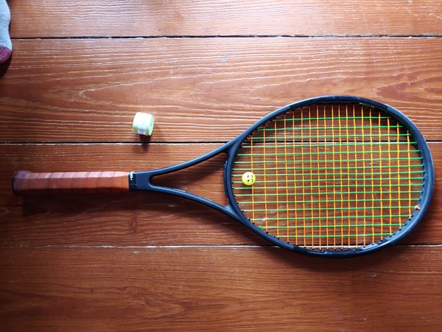 wilson pro staff 97 black tennis racquet