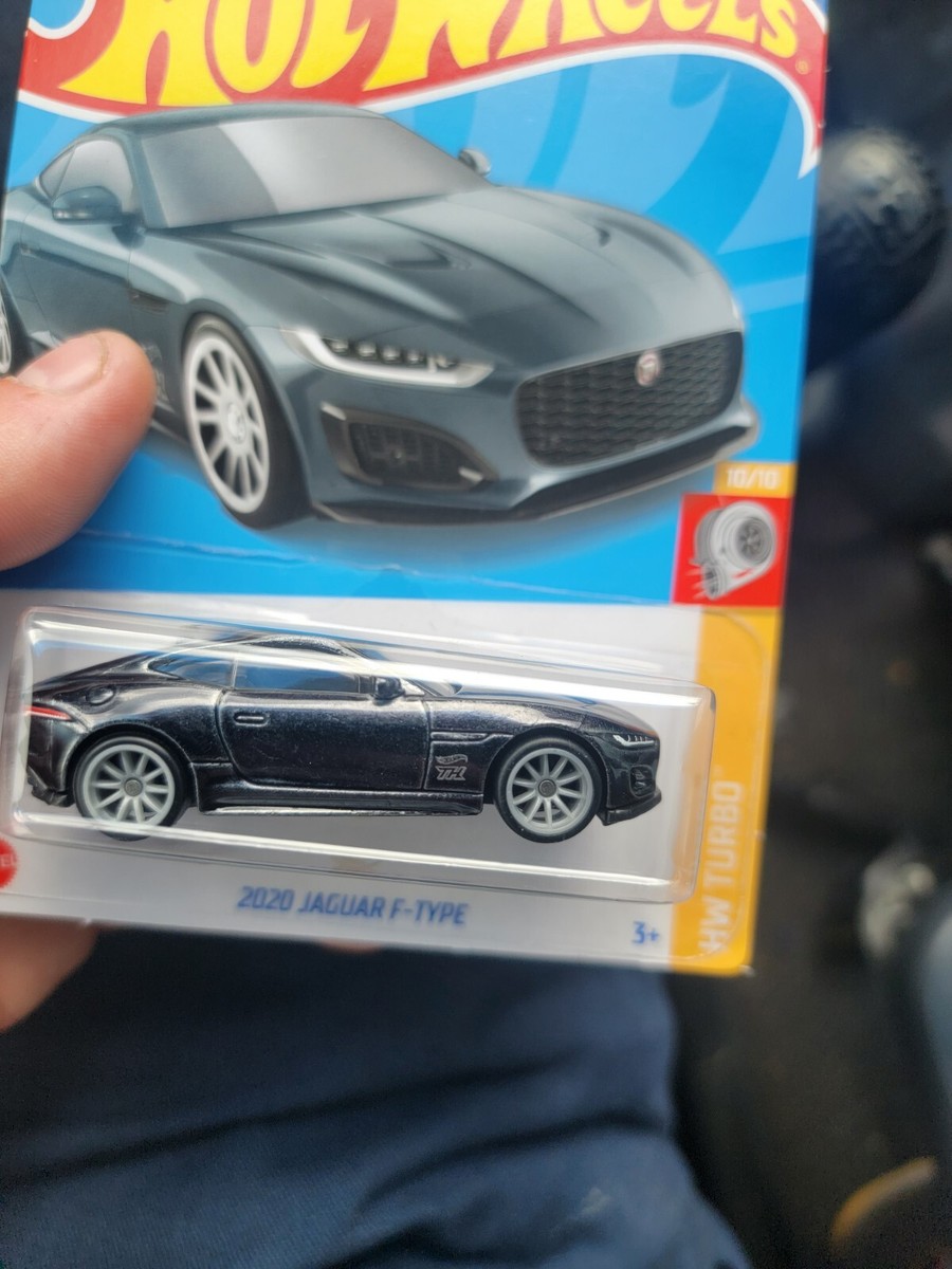 Hot Wheels 2022 Super Treasure Hunt - 2020 Jaguar F Type Carded