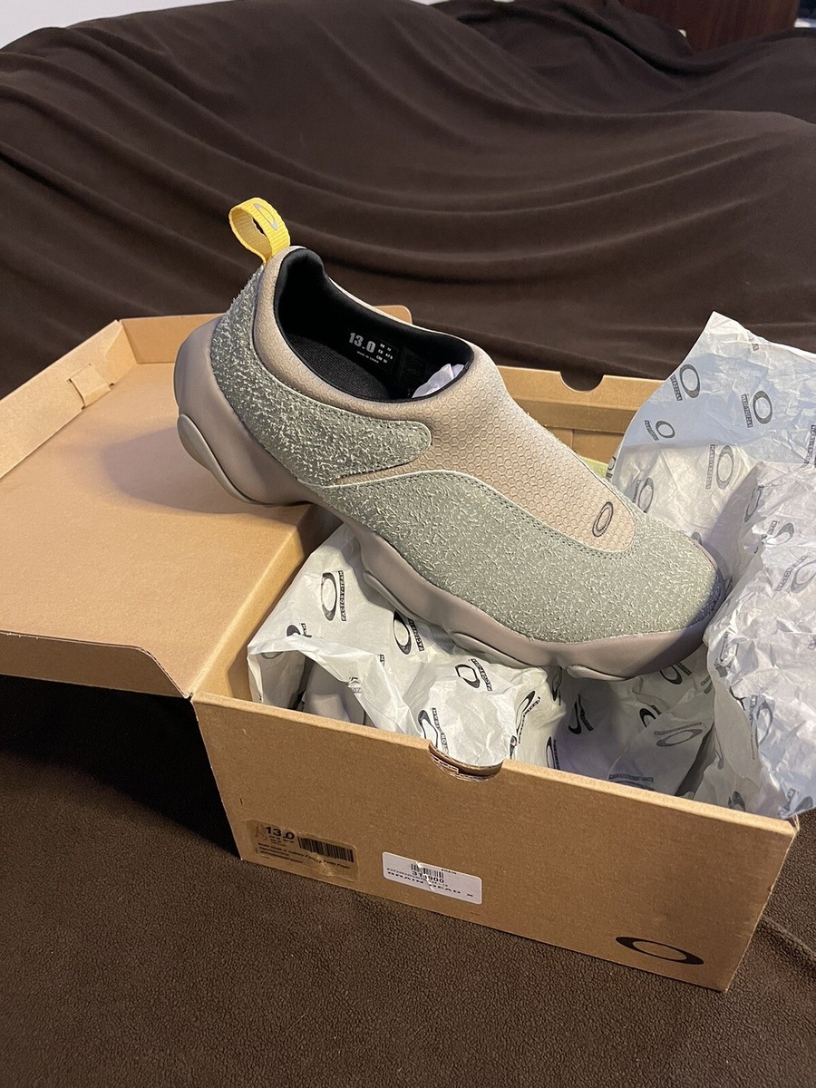 Oakley Factory Team X Brain Dead Flesh Sneaker (Sage/Sand Oakley Factory Team X Brain Dead Flesh Sneaker (Sage/Sand