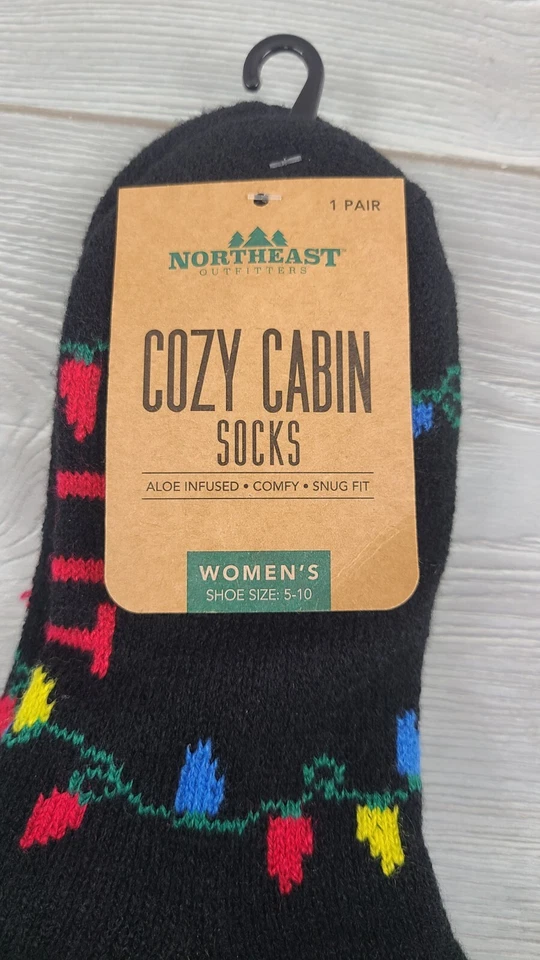 Calcetines de cabina acogedores del noreste "Get Lit" negros con luces de Navidad felpa cálida NUEVO Foto 2 de 3