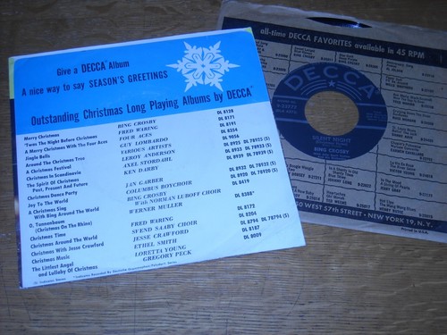 CHRISTMAS 45, BING CROSBY. SILENT NIGHT / ADESTE FIDELES. VG++ - Picture 2 of 2