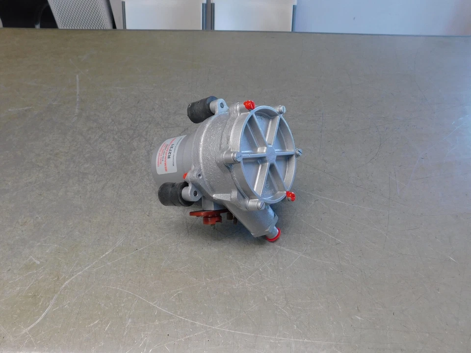 BOMBA DE COMBUSTIBLE 113 108 280SL 250SL 230SL 280SEL 280SE 0010915201 - SERVICIO DE RECONSTRUCCIÓN Foto 4 de 4