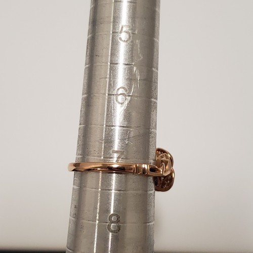 Disney Enchanted Belle 10k Rose Gold 1/10 cttw Diamond Rose Ring Size 7 - Picture 9 of 9