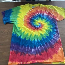 Port and Company men’s medium dye short sleeve shirt