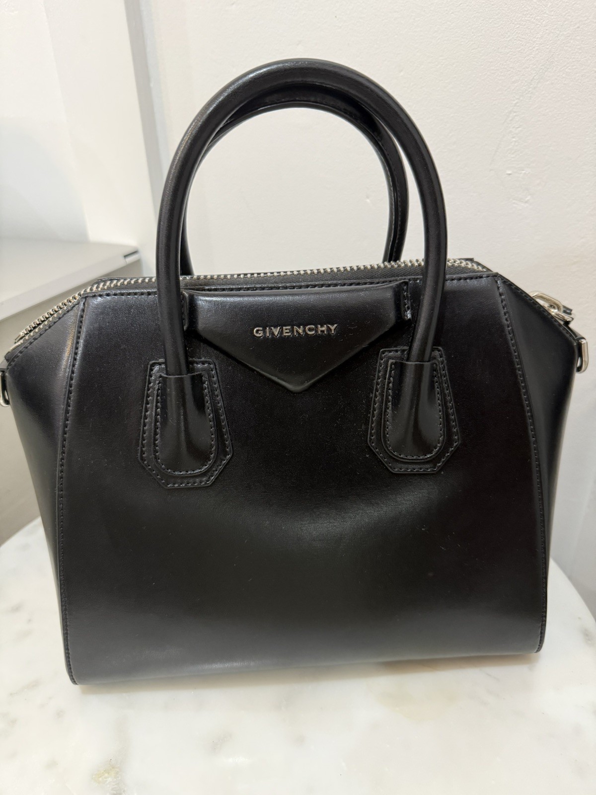 Givenchy Antigona Small Bag in Black Patent Leather RRP$3750 