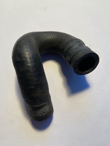 Original VW Golf 2 GTI Kühlwasserschlauch am Ölkühler 027121058