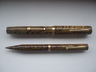 Vintage WATERMAN IDEAL 94 Fountain Pen & Pencil Olive Ripple