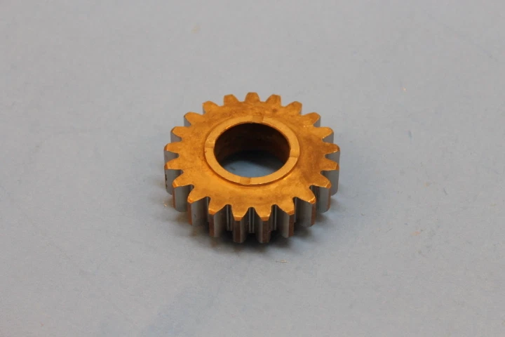 NOS YAMAHA R3 YR1 YR2 1967-1969 TERCERA RUEDA ENGRANAJE PIEZA # 168-17231-00-00  Foto 4 de 4