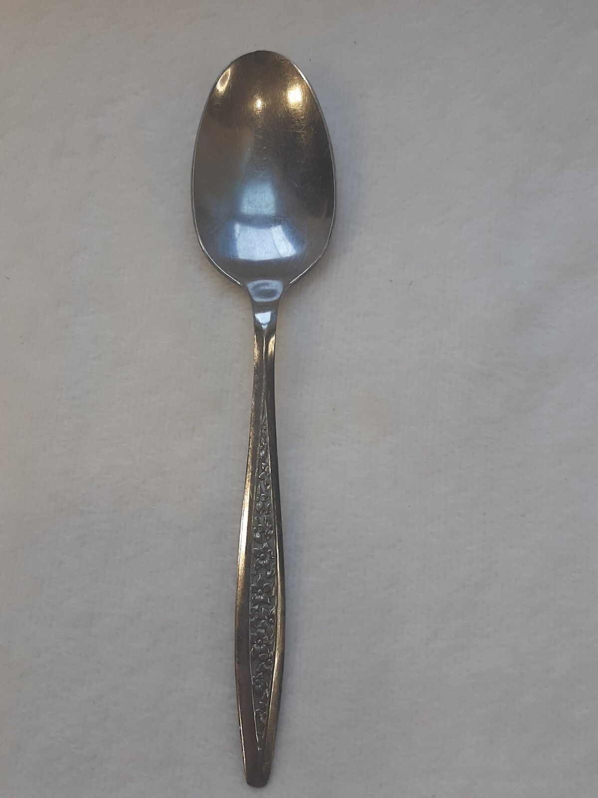 Superior Stainless Steel Flatware Petal Lane Dinner Spoon Replacement Flatware