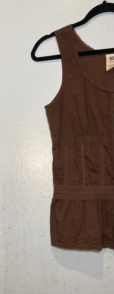 Y2K Vintage Faded Glory Fairy Grunge Tank Top Size M Brown Pintucked Crochet - Image 4 of 4
