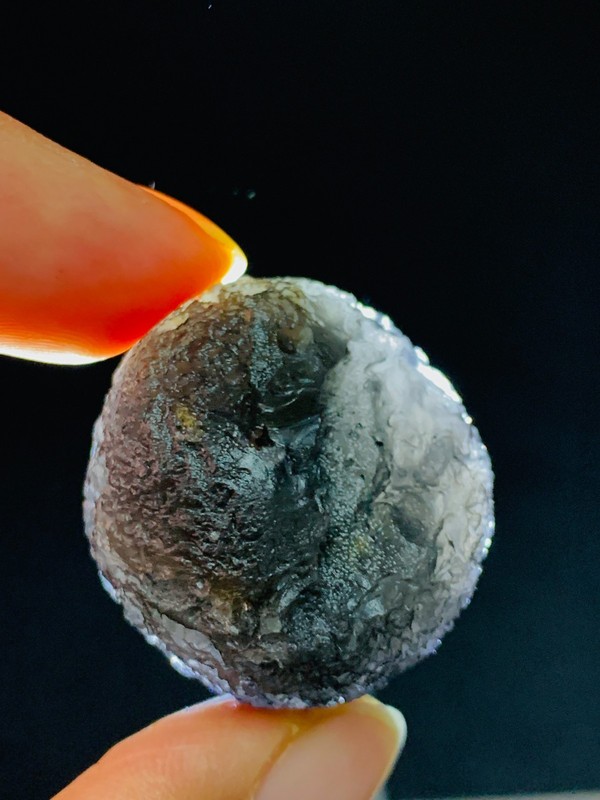 28G Saffordite-Rare Arizona glassy meteorite half transparent cintamani  34MM