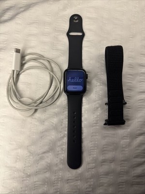 Apple Watch SE (2nd Generation) 40mm GPS Cellular Black Aluminum MNU03LL/A