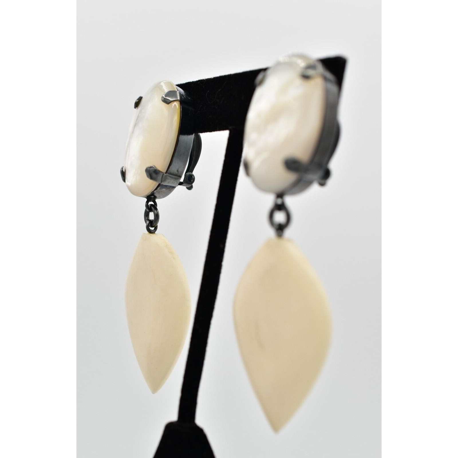 Statement Shell Necklace Clip Earrings Set Abalon… - image 14