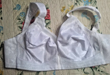 Playtex 18 Hour White Ultimate Shoulder Comfort Bra Size 38C Style 4693 NWOT
