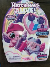 Hatchimals Alive Neon Rainbow Bestie Pool Party 14 Accessories, New