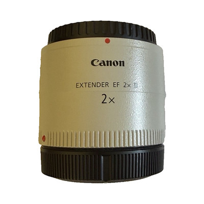 Canon Extender EF 2x III Teleconverter with LP811 lens case and Canon Caps