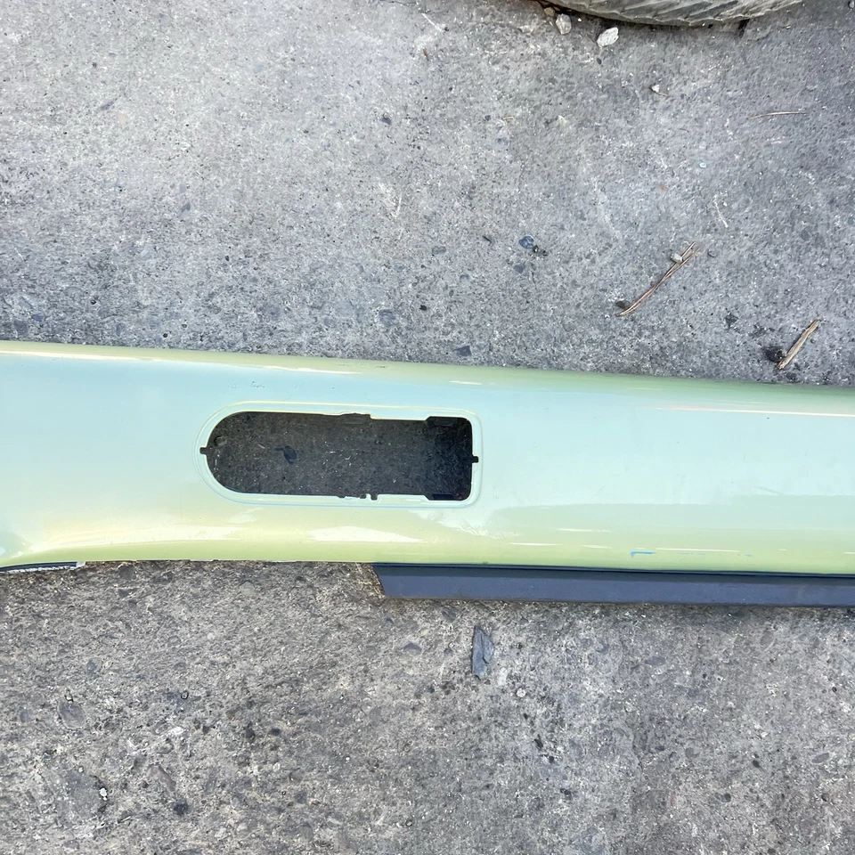 03-10 VW Nuevo Escarabajo No Convertible Pasajero Derecho Derecha Puerta Superior Panel Borde Foto 4 de 4