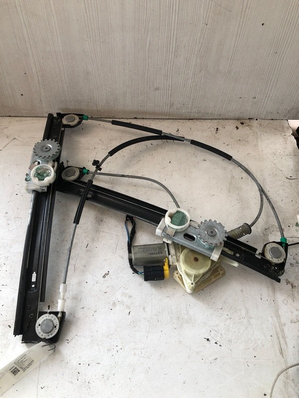 51337162164 Alzacristallo porta ant. DX MINI MINI (R50/R53) 1.6 16V One Ber.