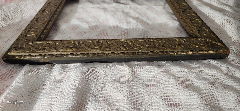 Antique Wooden Decorative Picture Frame - Image 4 of 4