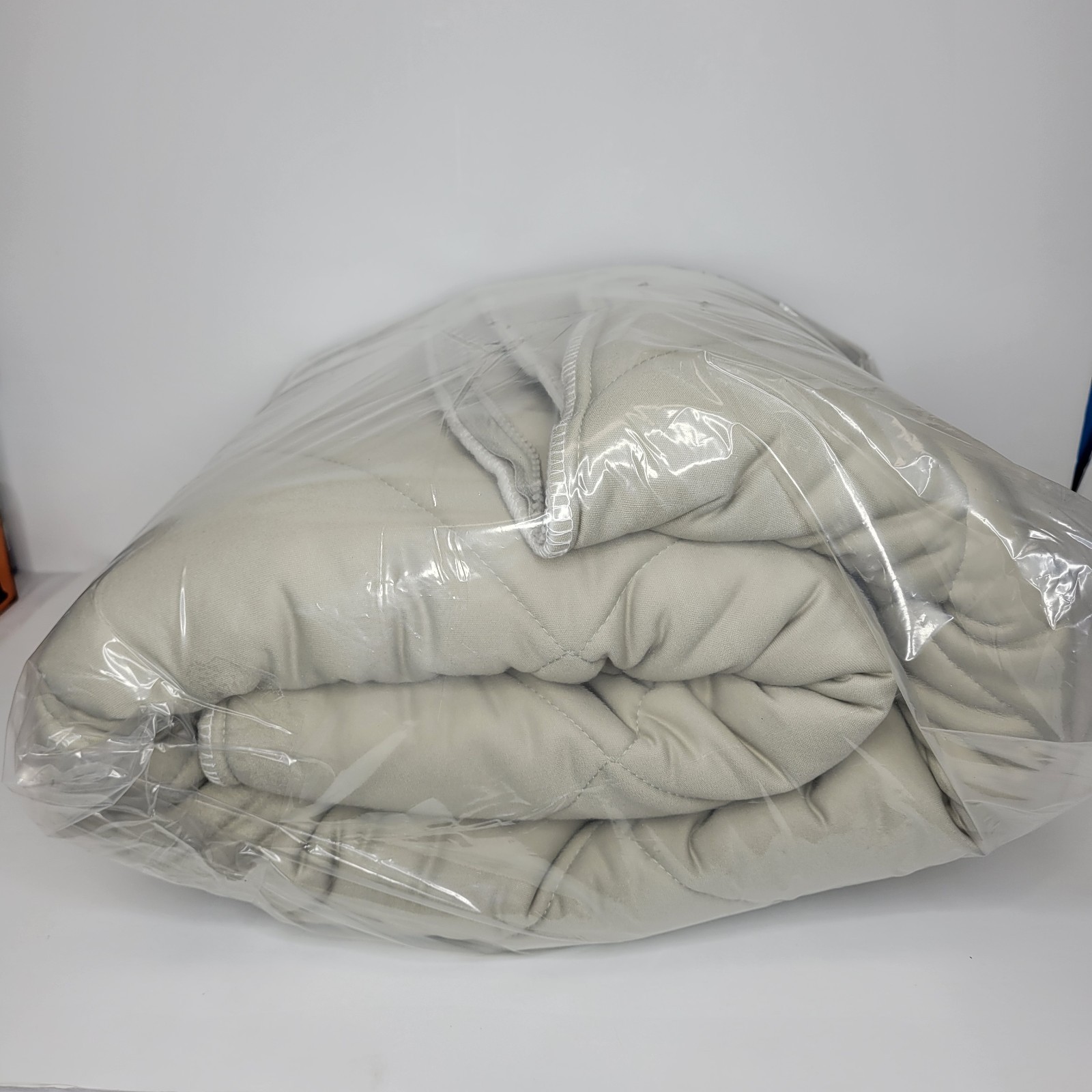 Sealy Alwayzaire Queen Tough Guard Mattress Quilted Replacement Cover