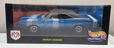 100% Hot Wheels 1969 Dodge Charger R/T Metallic Blue 1/18 Diecast 