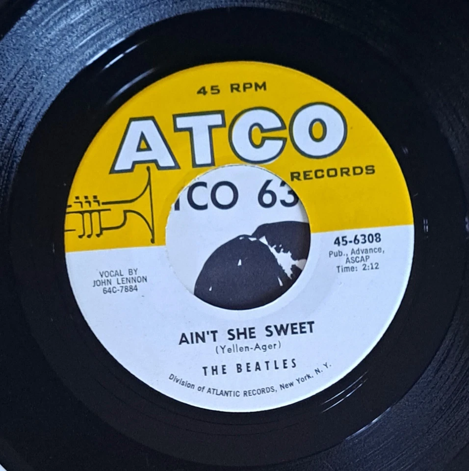 RARE!!! BEATLES NEAR MINT- SLEEVE/VINYL "Ain't She Sweet" 1964 CRISP LIKE-NEW!!! - Image 4 of 4