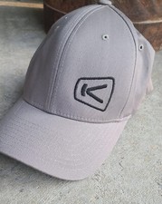 KEEN Hat Gray Cap Apparel Flexfit