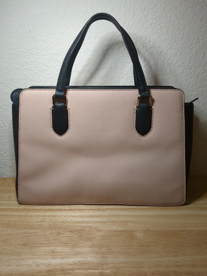 Женская кожаная сумочка Kate Spade розовая и черная в отличном состоянии! - Изображение 3 из 4