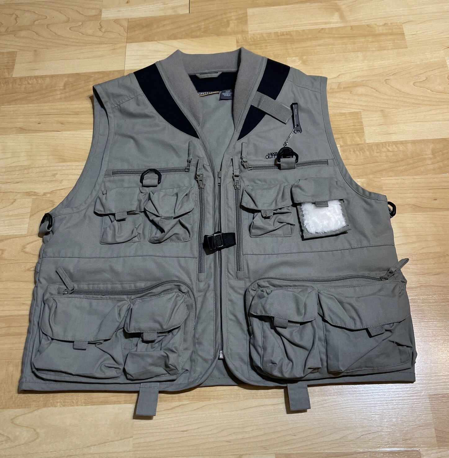 Lodge Outfitters Vest Mens S/M Tan Fishing Pockets Adjustable Game Fowl Back
Opens in a new window o