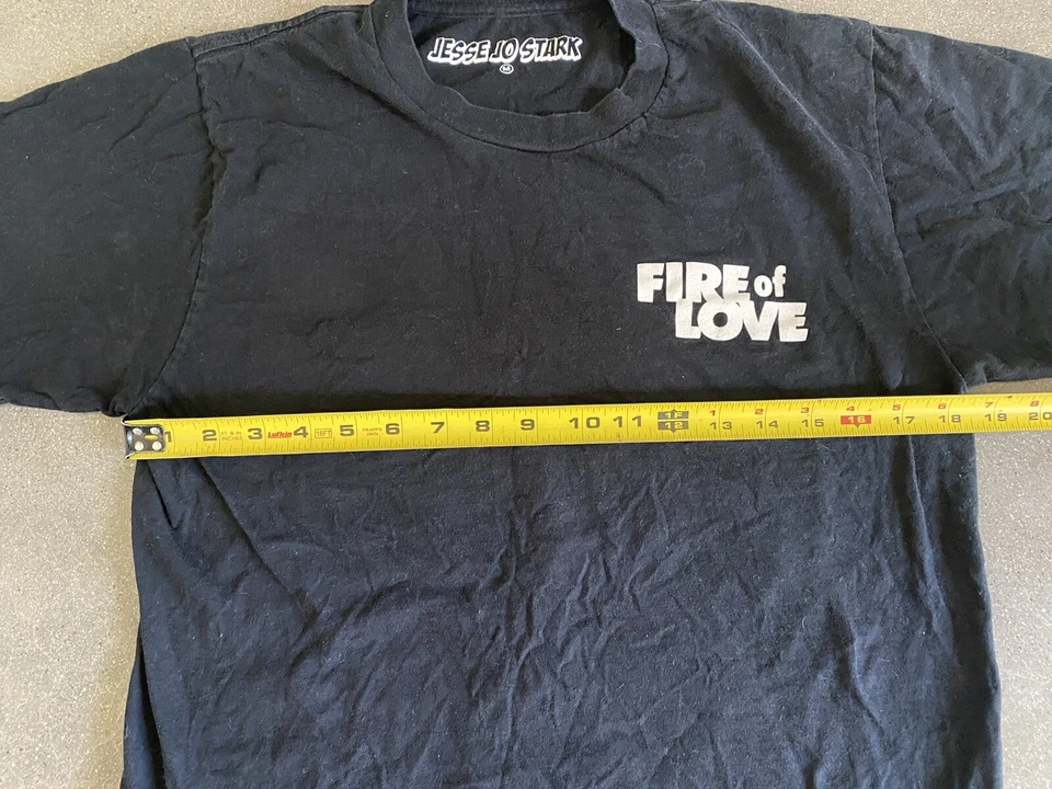 Jesse Jo Stark Fire of Love black T-shirt men's M — 第 3/4 张图片