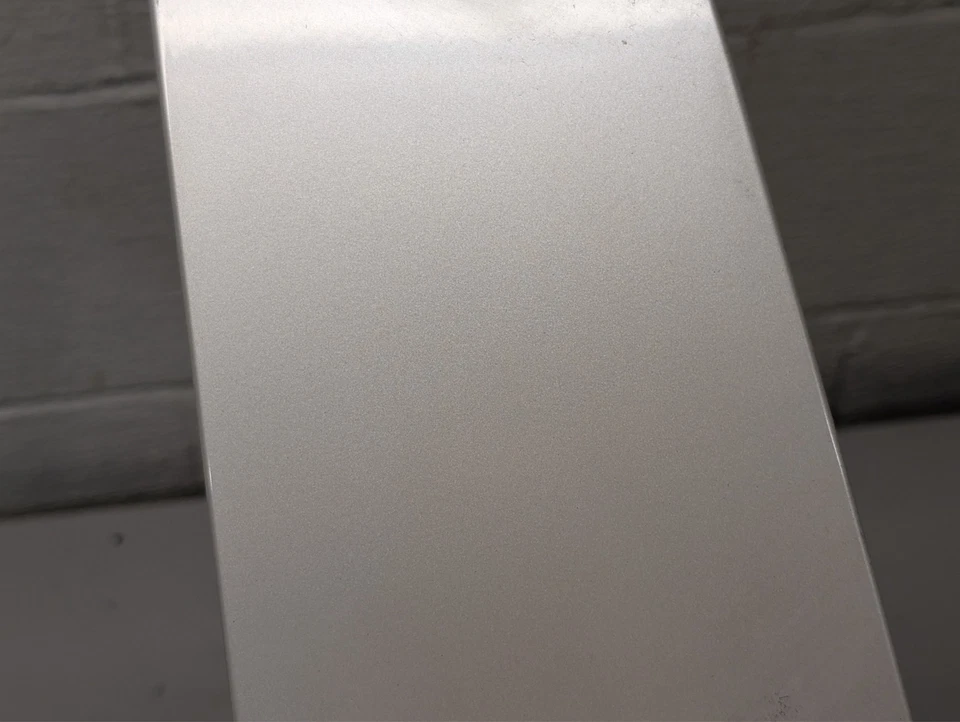 Buick Enclave 2008-12 cuarto ventana moldura blanco LH Driver Foto 3 de 4