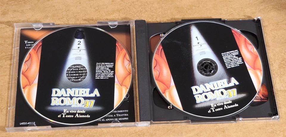 Daniela Romo En Vivo Desde El Teatro Alameda (2 CD Set, 1998) MINT CONDITION - Image 2 of 3